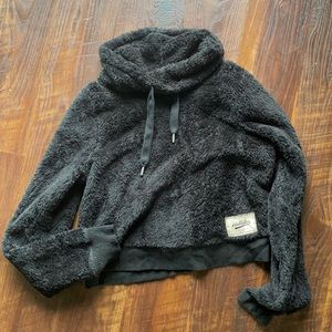 Hollister cropped fuzzy hoodie